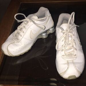 Nike Shox Youth Size 3.5Y Fair Condition